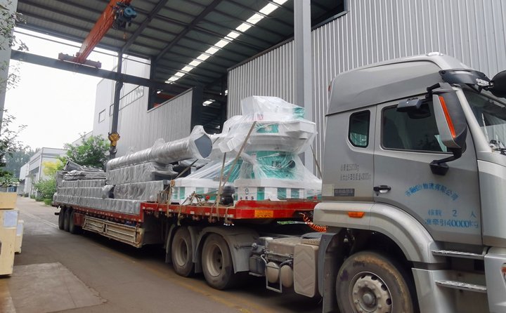 濱州年產(chǎn)8萬噸秸稈顆粒機生產(chǎn)線設(shè)備發(fā)貨 濱州年產(chǎn)8萬噸秸稈顆粒機生產(chǎn)線設(shè)備發(fā)貨