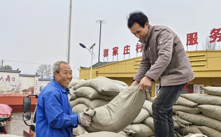 陜西省彬州市北極鎮(zhèn):清潔取暖讓群眾溫暖過冬 陜西省彬州市北極鎮(zhèn):清潔取暖讓群眾溫暖過冬